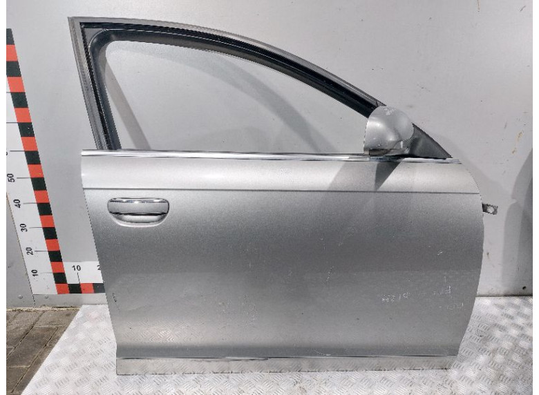 Замок двери передней правой к Audi A6, 2008г.