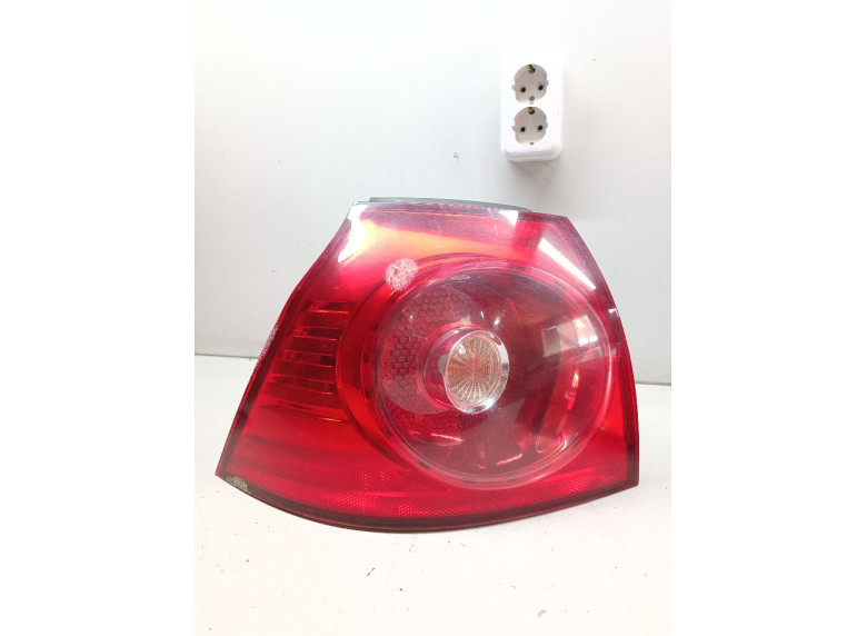 Фонарь задний левый к Volkswagen Golf, 2006г.