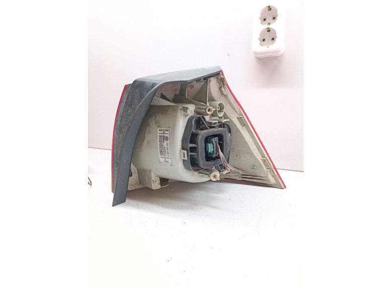 Фонарь задний левый к Volkswagen Golf, 2006г.