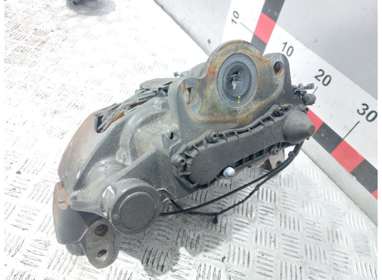 Суппорт задний правый к Суппорт задний правый к Schmitz SKO-24 undefined г. SKO-24