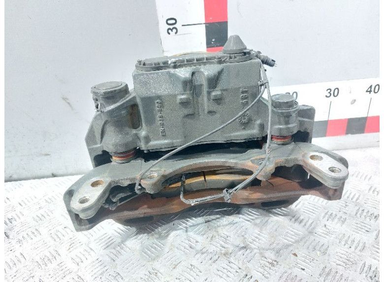 Суппорт задний правый к Суппорт задний правый к Schmitz SKO-24 undefined г. SKO-24