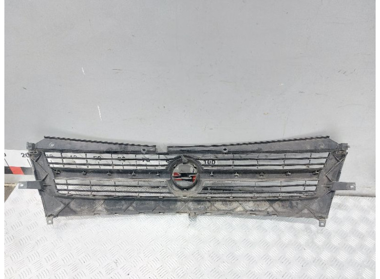 Решетка радиатора к Opel Movano, 2006г.