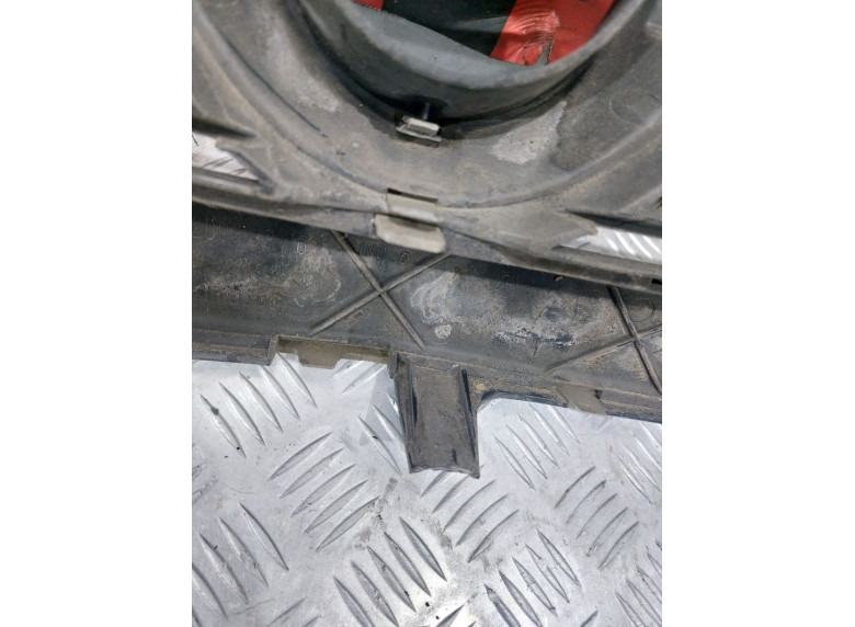 Решетка радиатора к Opel Movano, 2006г.