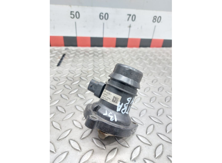 Корпус термостата к Opel Astra, 2013г.