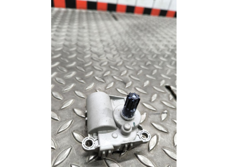 Моторчик заслонки печки к Моторчик заслонки печки к Kia Sportage undefined г. Sportage