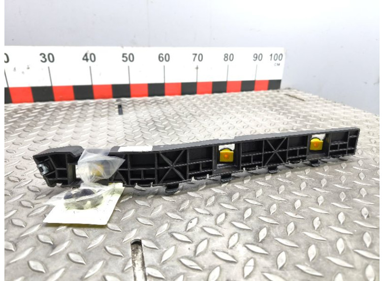 Кронштейн крепления бампера заднего к Kia Sportage