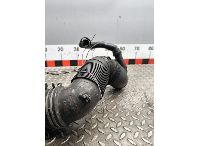 Патрубок турбины к Volkswagen Passat, 2008г.