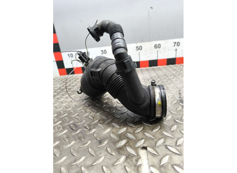 Патрубок турбины к Volkswagen Passat, 2008г.