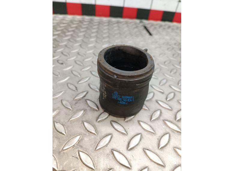 Патрубок интеркулера к Volkswagen Golf, 1995г.