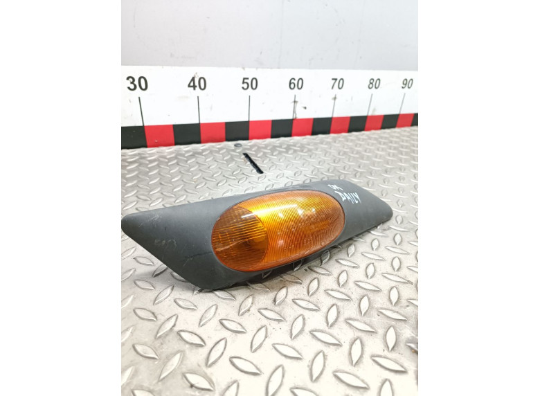 Поворотник правый к Iveco Daily, 2004г.