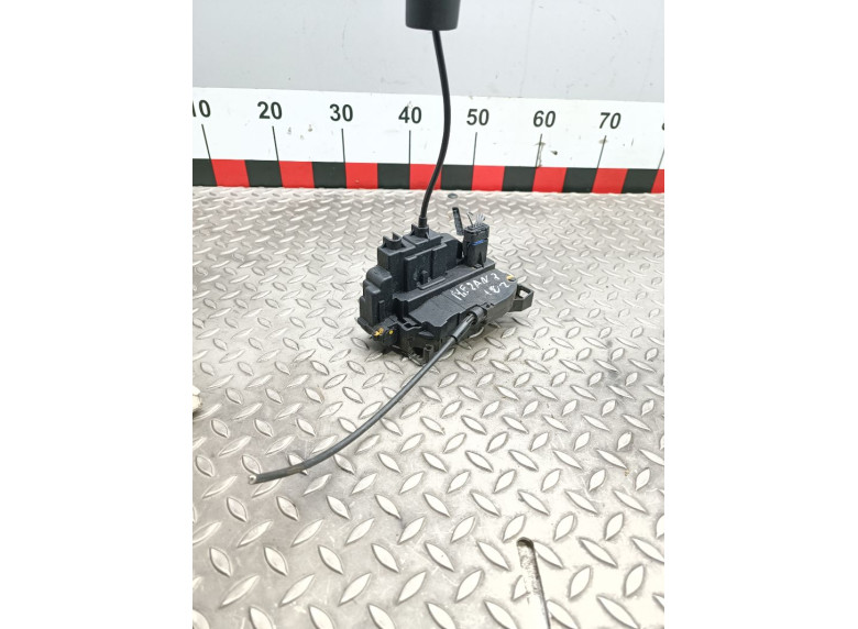 Замок двери передней правой к Renault Megane, 2009г.