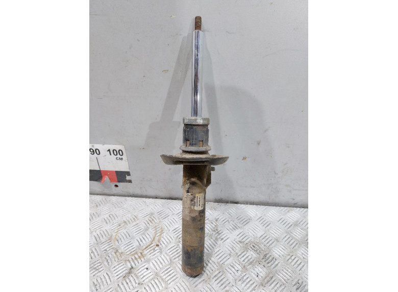 Амортизатор передний к Volkswagen Golf, 2006г.