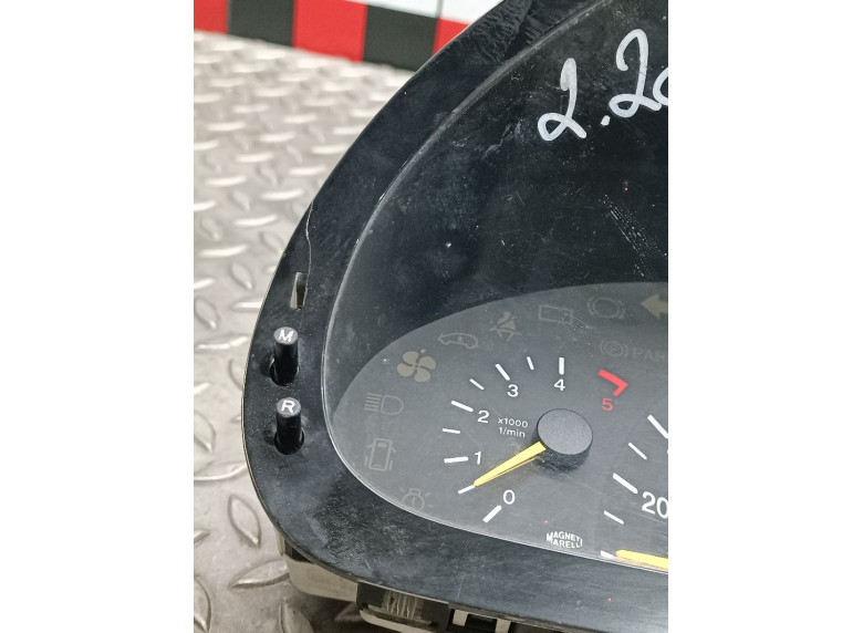 Щиток приборов (приборная панель) к Mercedes Vito W639, 2004г.