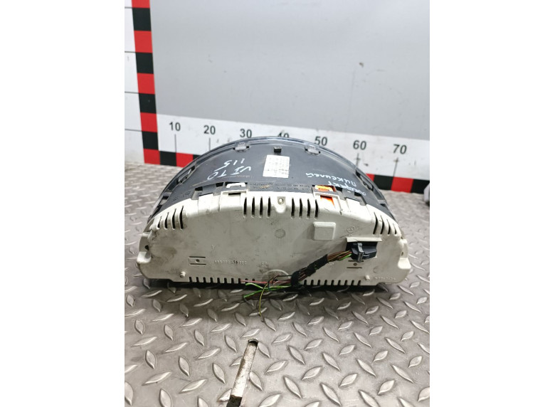 Щиток приборов (приборная панель) к Mercedes Vito W639, 2004г.