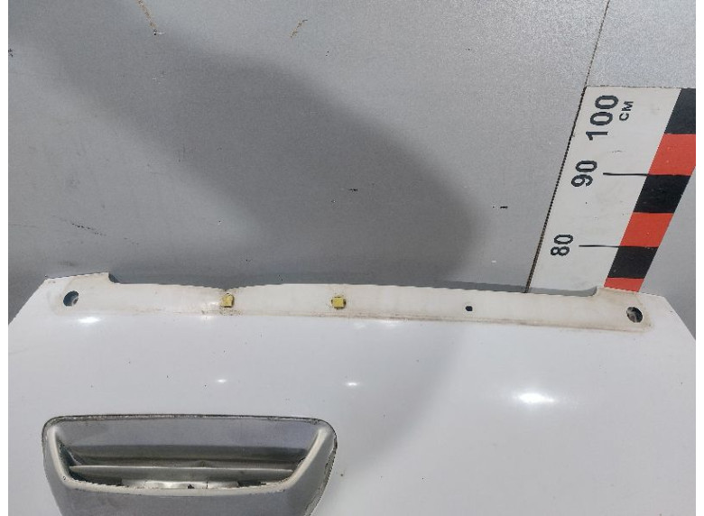 Капот к Hyundai H200, 2003г.
