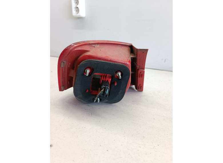 Фонарь задний правый к Volkswagen Passat, 2008г.