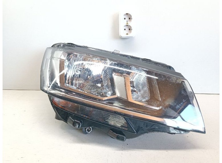 Фара правая к Volkswagen Transporter, 2019г.