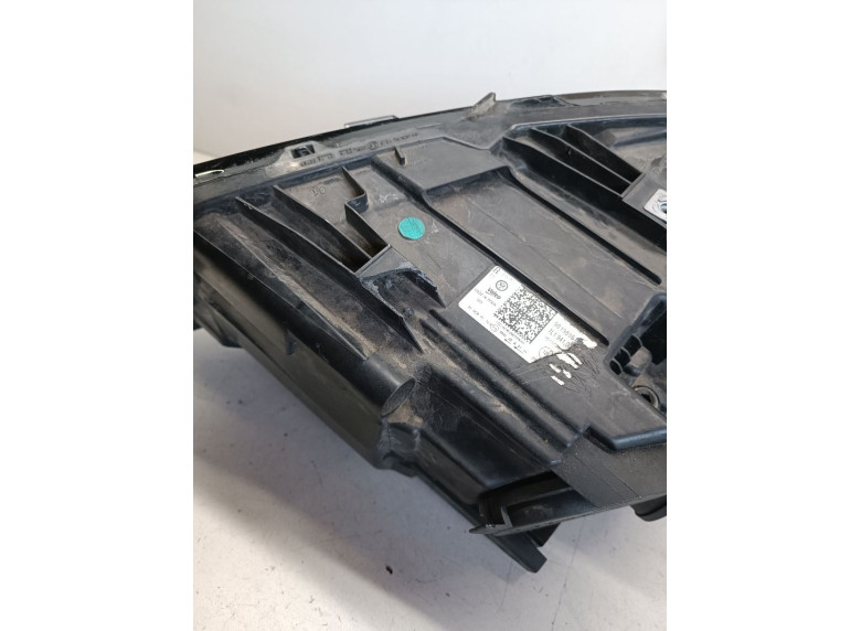 Фара правая к Volkswagen Transporter, 2019г.