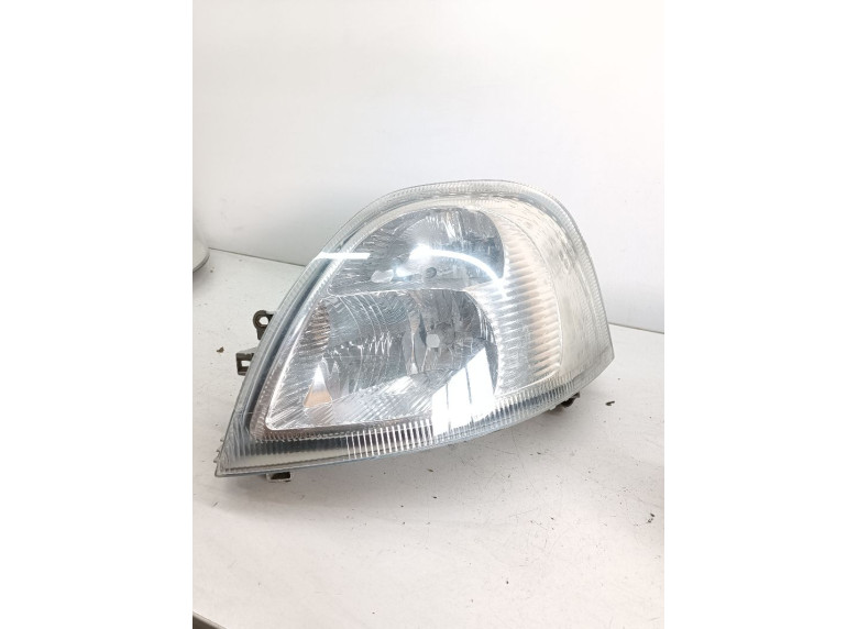 Фара левая к Renault Mascott, 2005г.