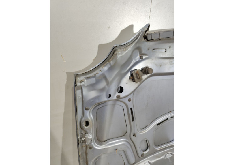 Капот к Mercedes C W203, 2004г.