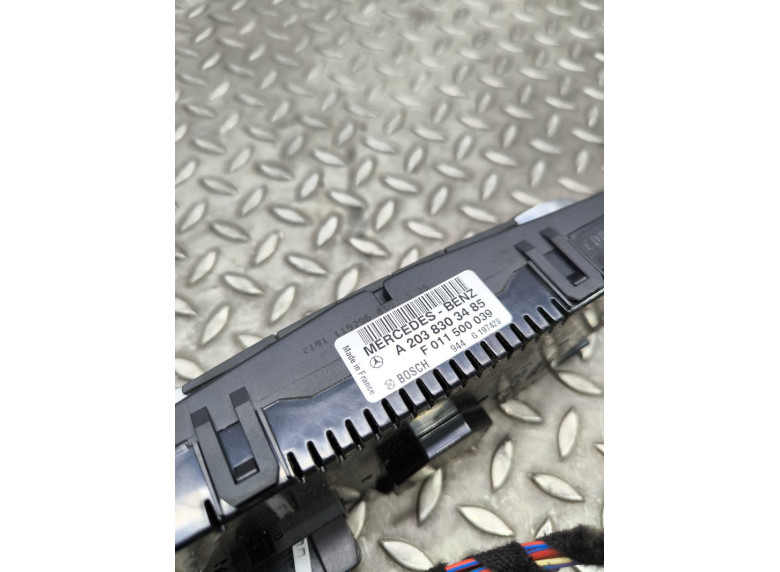 Блок управления печки/климат-контроля к Mercedes C W203, 2005г.