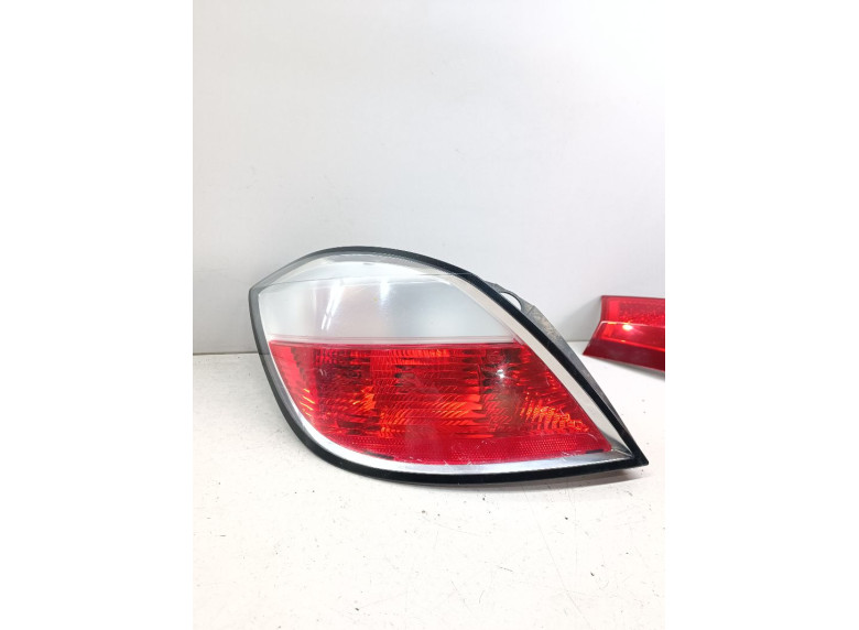 Фонарь задний левый к Opel Astra, 2008г.