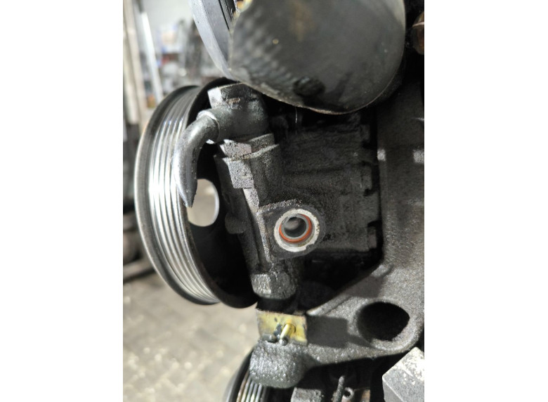 Насос гидроусилителя руля к Насос гидроусилителя руля к Saab 9-5 undefined г. 9-5