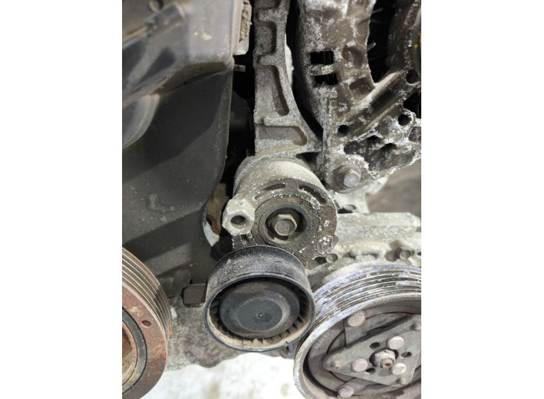 Натяжитель ремня генератора к Nissan NV200