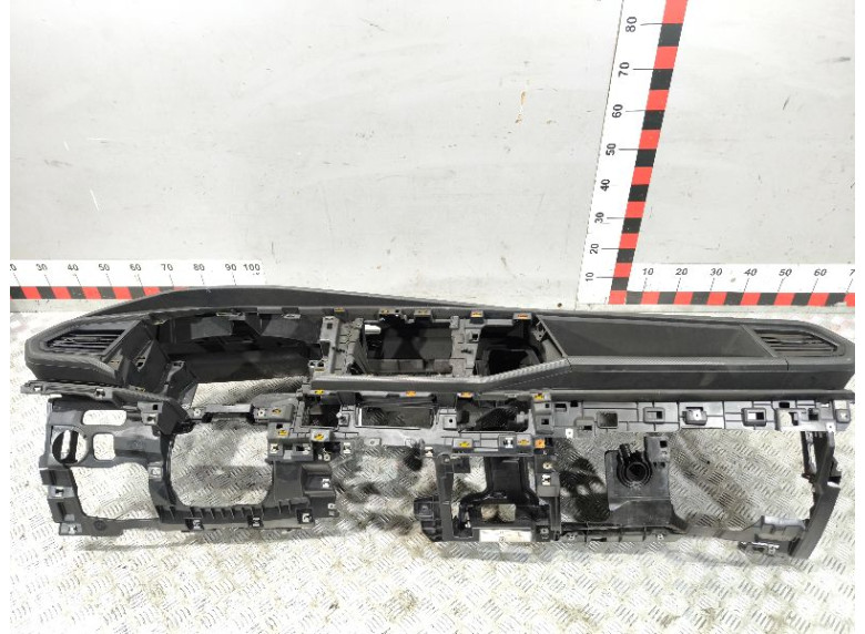 Панель передняя салона (торпедо) к Volkswagen Transporter, 2019г.