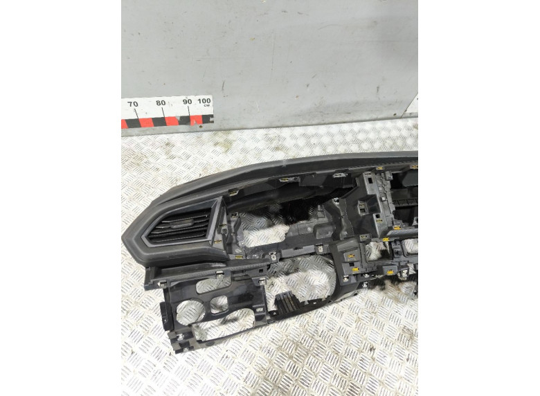 Панель передняя салона (торпедо) к Volkswagen Transporter, 2019г.