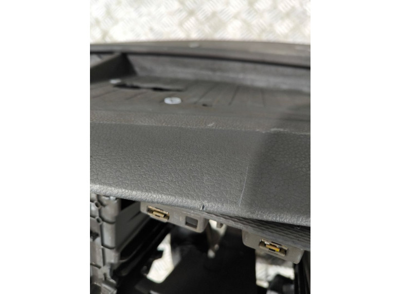 Панель передняя салона (торпедо) к Volkswagen Transporter, 2019г.