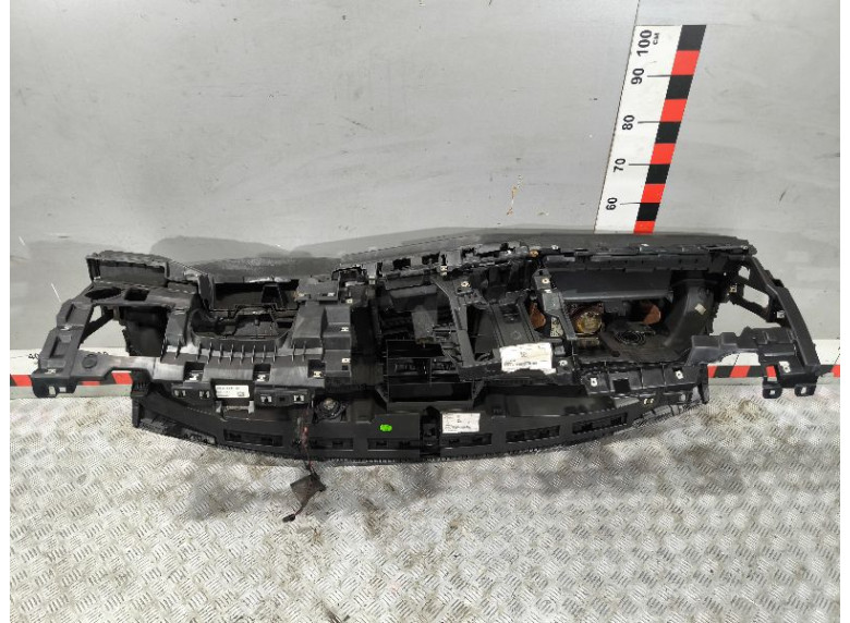 Панель передняя салона (торпедо) к Volkswagen Transporter, 2019г.