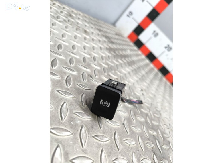 Кнопка ручного тормоза (ручника) к Volkswagen Passat undefined г.