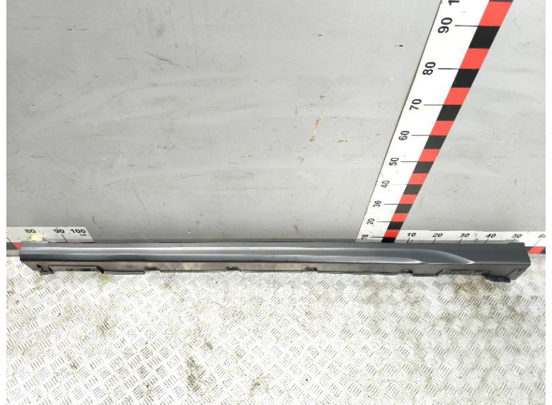 Накладка на порог к Hyundai Kona