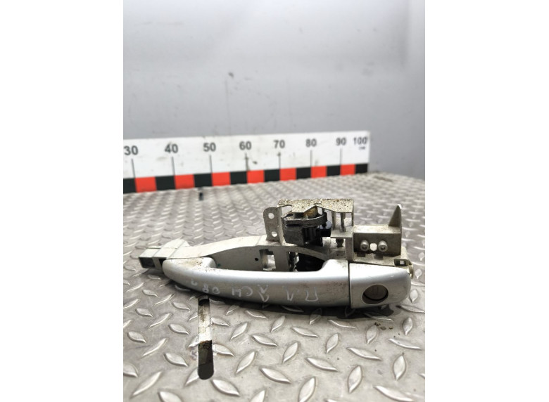 Ручка наружная передняя левая к Citroen C4 Picasso, 2008г.