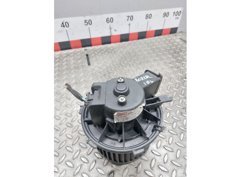 Моторчик печки к Peugeot Boxer