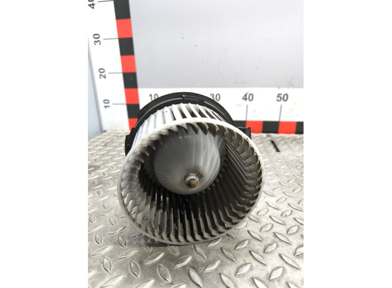 Моторчик печки к Моторчик печки к Nissan NV200 undefined г. NV200