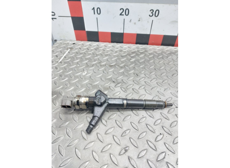 Форсунка к Nissan Almera