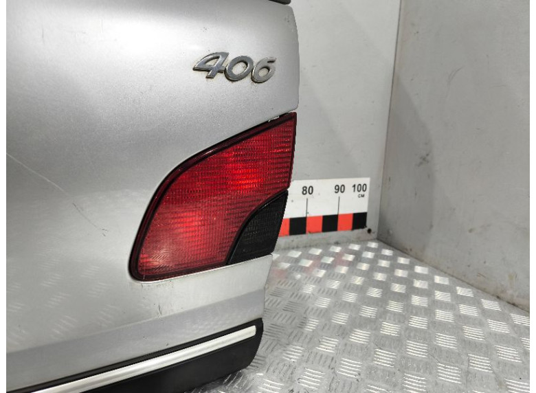 Фонарь крышки багажника правый к Peugeot 406, 2003г.