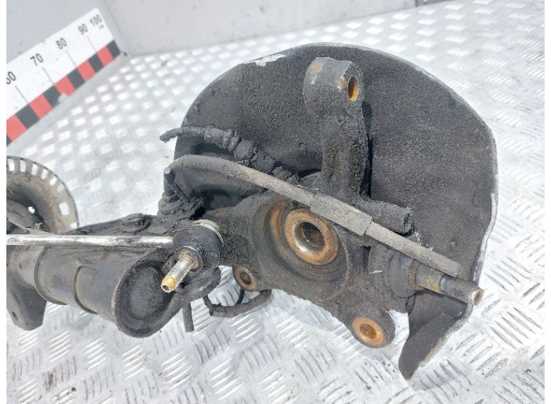 Ступица передняя правая к Volkswagen Transporter, 2011г.