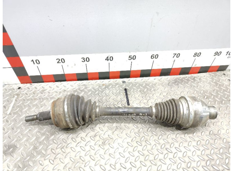 Полуось передняя правая (приводной вал, ШРУС) к Volkswagen Transporter, 2012г.