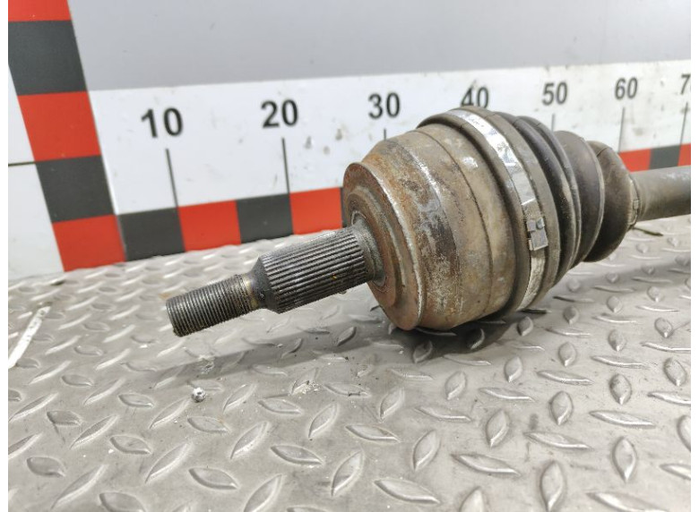 Полуось передняя правая (приводной вал, ШРУС) к Volkswagen Transporter, 2012г.
