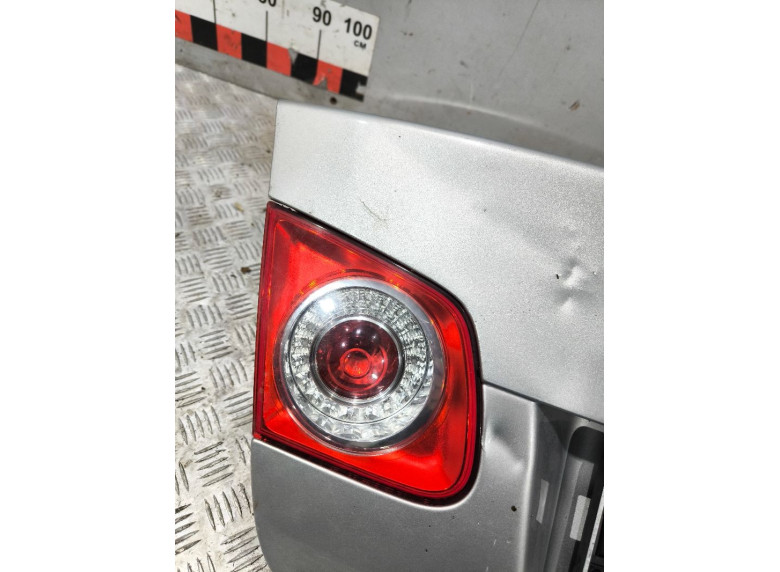 Фонарь крышки багажника левый к Volkswagen Jetta, 2006г.