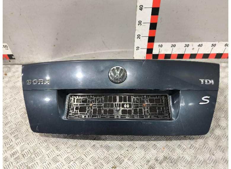 Крышка багажника (дверь 3-5) к Volkswagen Bora, 2002г.