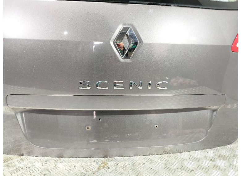 Накладка подсветки номера к Renault Scenic, 2009г.