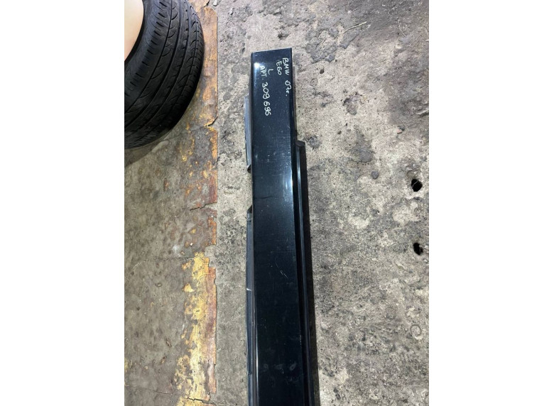 Накладка на порог к BMW 5 E60/E61, 2007г.