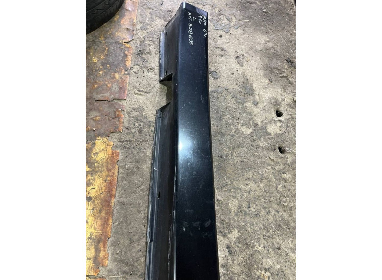 Накладка на порог к BMW 5 E60/E61, 2007г.