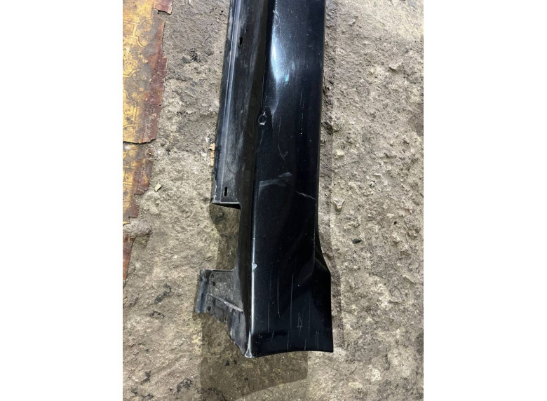 Накладка на порог к BMW 5 E60/E61, 2007г.