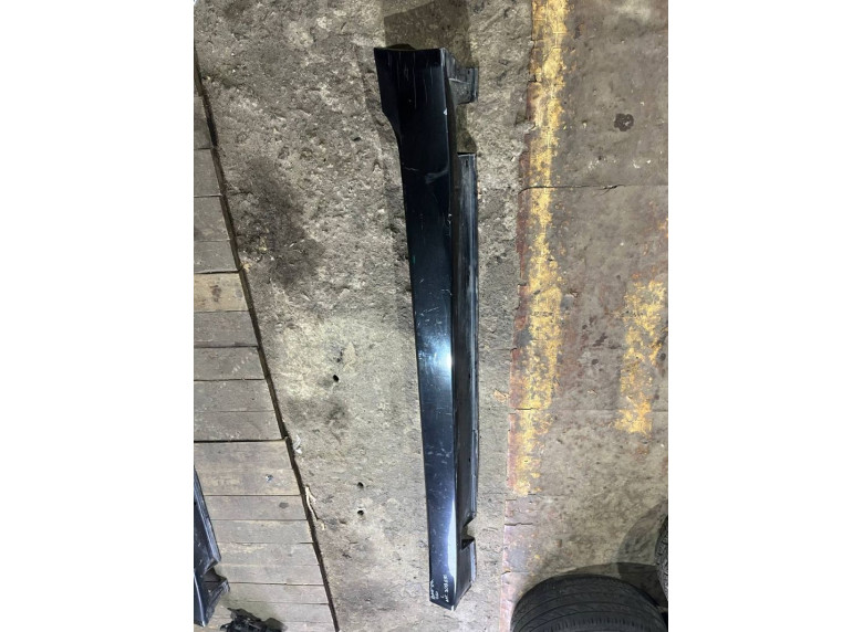 Накладка на порог к BMW 5 E60/E61, 2007г.