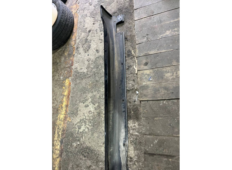 Накладка на порог к BMW 5 E60/E61, 2007г.